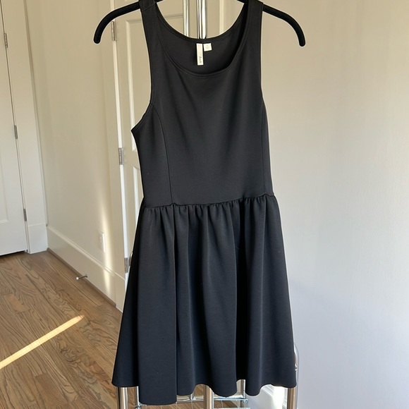 Frenchi Black Skater Dress - Picture 5 of 6